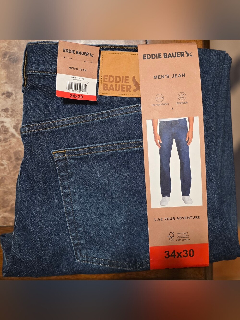 Eddie Bauer Men's Straight Jeans in Dark Blue